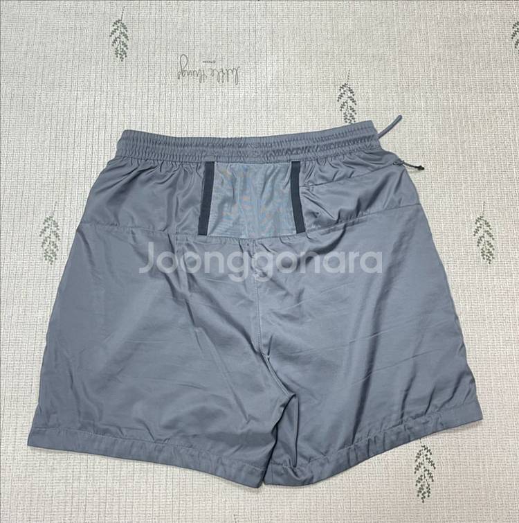 [M] 나이키 acg 우븐쇼츠 그레이--1