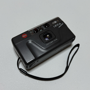 라이카 미니 자동 필름카메라