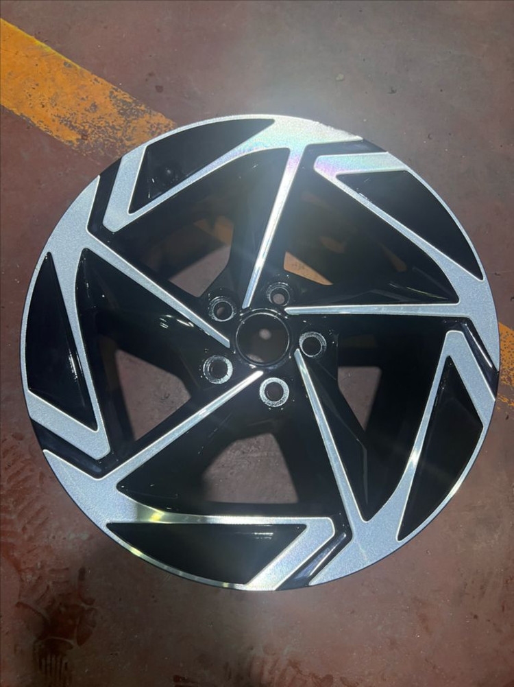 현대 소나타 디엣지 18인치 휠 이미지