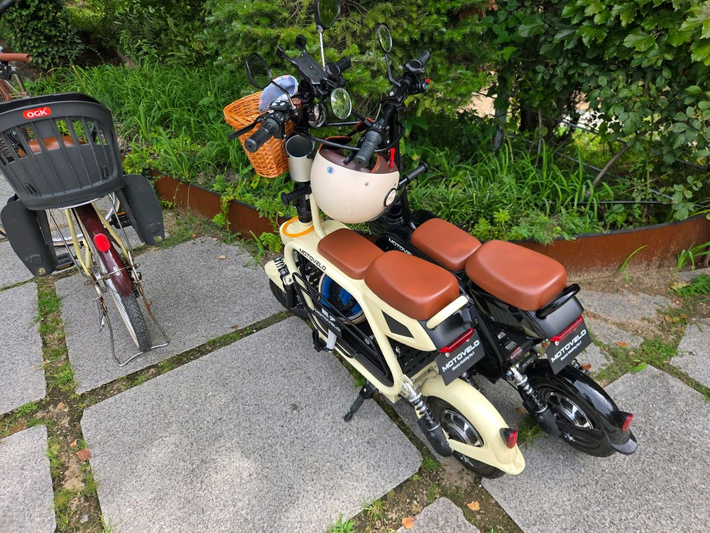 모토벨로 AKU2 블랙 듀얼 모터 스쿠터 전기자전거 등--1