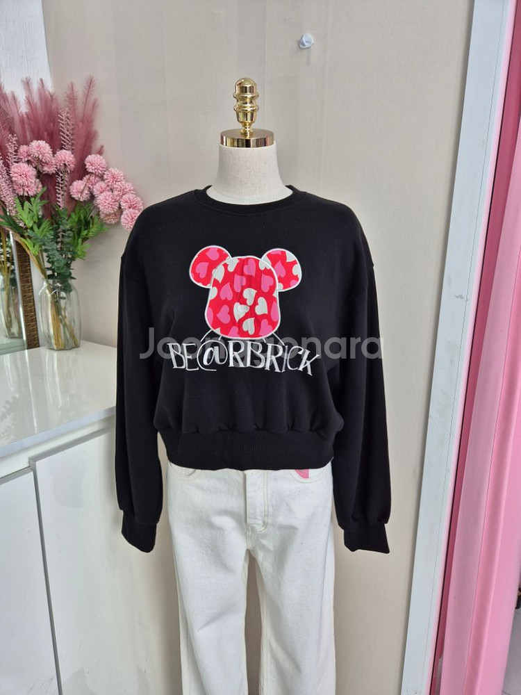 여성 캐릭터 간절기 쭈리 숏 맨투맨ㅡ무배--2