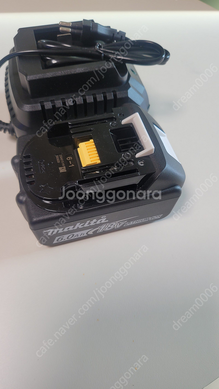 충전 전동드릴 팝니다.--5