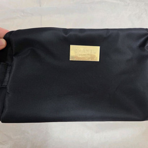 샤넬 뷰티 투지퍼 파우치