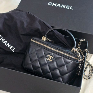 샤넬 클래식 베니티 탑핸들 가방AP2199