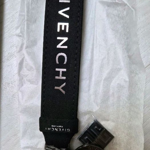 지방시 뷰티 키홀더(새상품)ㅡ5