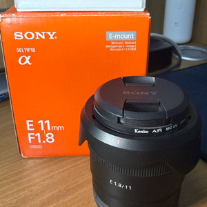 소니 11mm f1.8 E 렌즈. SEL11F18