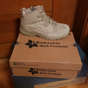 유니칸 가죽 275 290 안전화 새상품 운동화 등산화