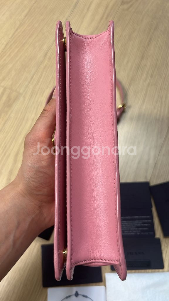 프라다 사피아노 가죽숄더백--3