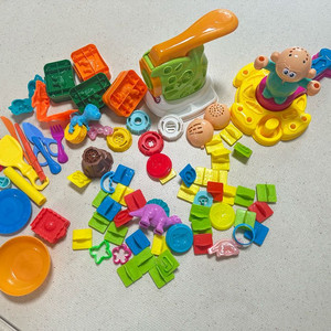 플레이도우 국수, 미용실, 공룡, 알파벳 숫자 등