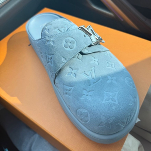 루이비통 슬리퍼