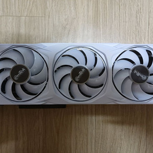 이엠텍 RTX5060Ti 미라클 16GB