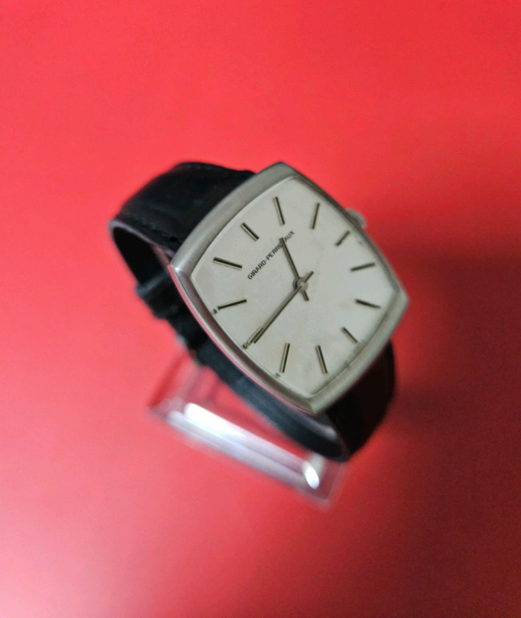 명품 지라드 페르고 남성용 수동태엽식 가죽시계/SWIS 이미지