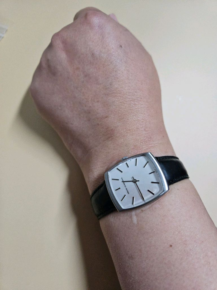 명품 지라드 페르고 남성용 수동태엽식 가죽시계/SWIS 이미지