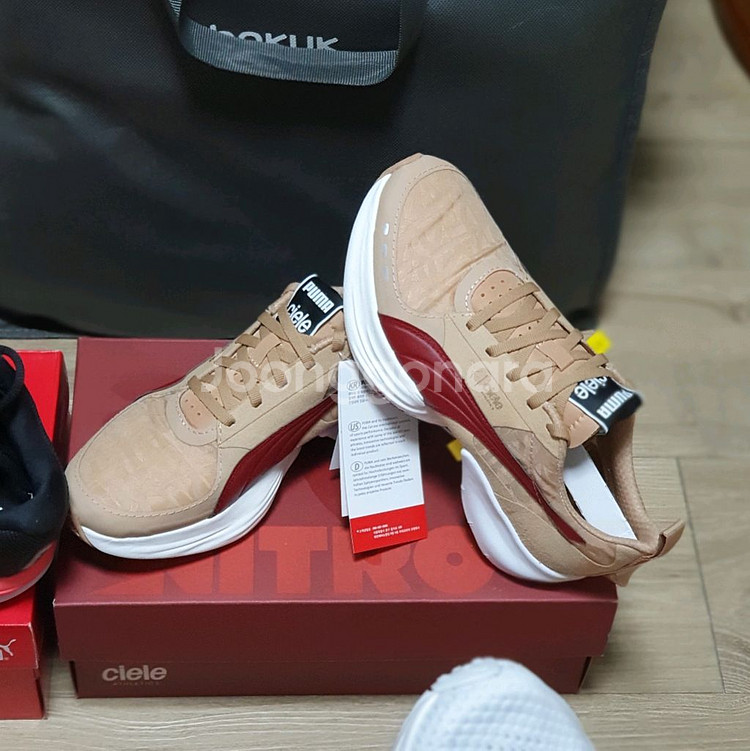 푸마 패스트 알 나이트로 엘리트 씨엘르 우먼스 카본화--0