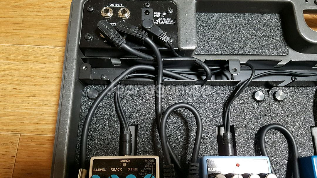 BOSS 보스 페달 보드 BCB60 판매합니다--2
