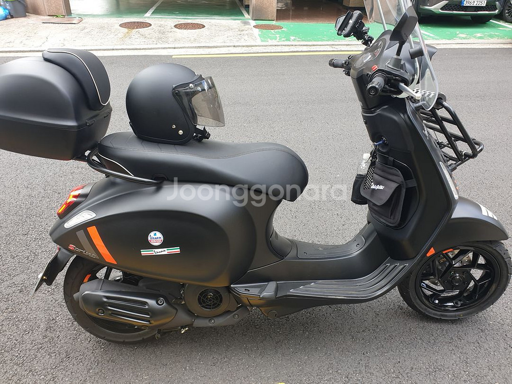 베스파 스프린트 125 ABS 블랙 2024년식--2