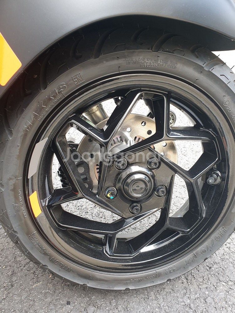 베스파 스프린트 125 ABS 블랙 2024년식--7