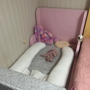 이케아 부숭에 침대