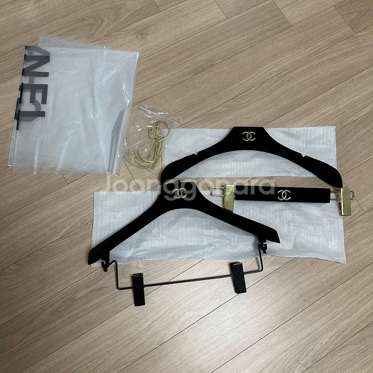 샤넬 옷걸이 고급 명품 옷걸이 촬영용 디피용--1