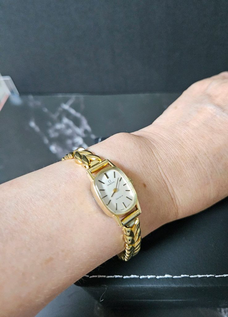 오메가 드빌 올금장 여성 수동태엽식 메탈 시계/SWIS 이미지