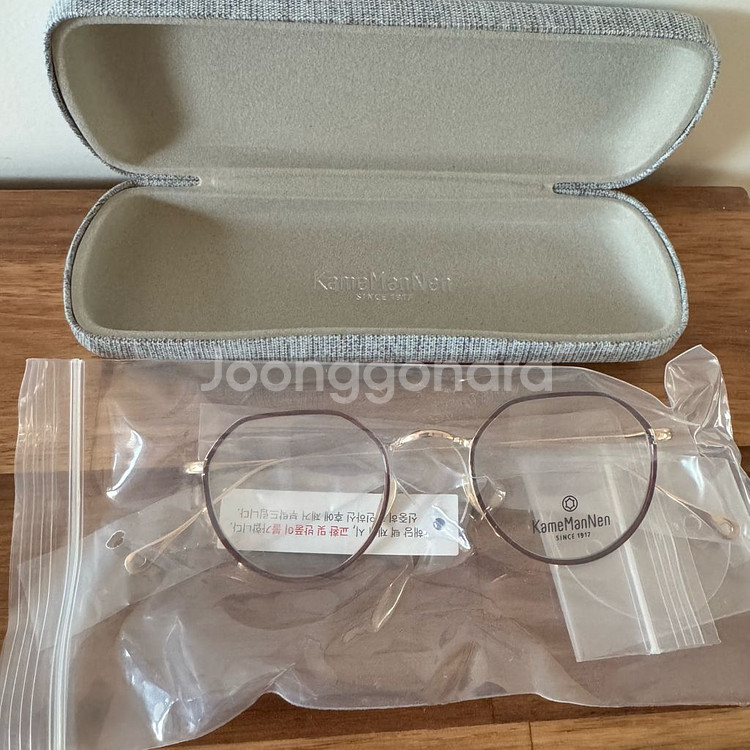 가메만넨 KMN7310 골드 컬러 안경테 팝니다--1