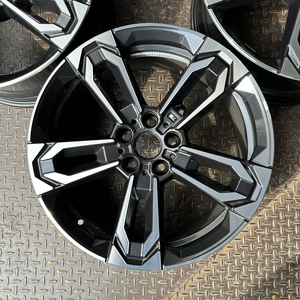 19인치 BMW X1 M35i 871M 임판 중고휠