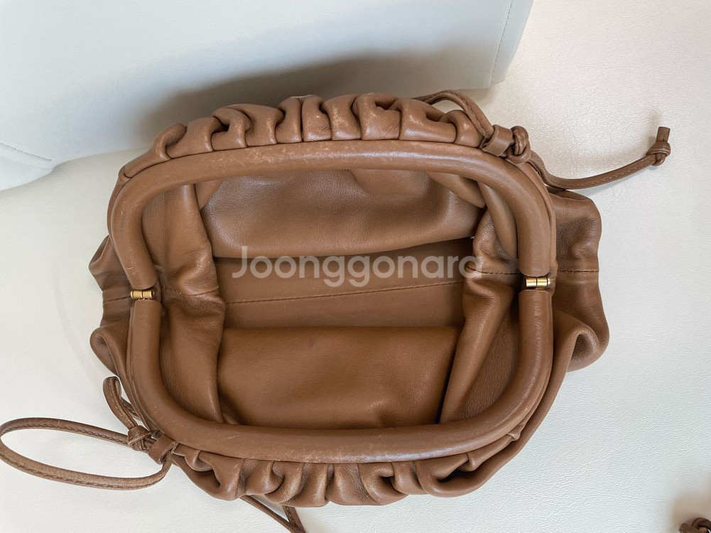 보테가베네타 만두백--8