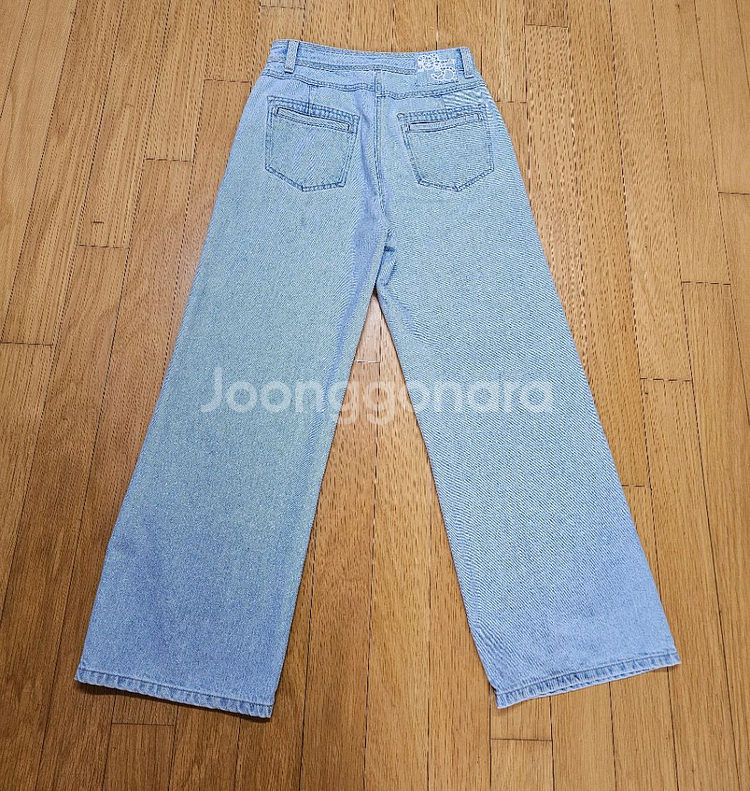 새상품급 한섬 마인 연청 데님 와이드 팬츠--4