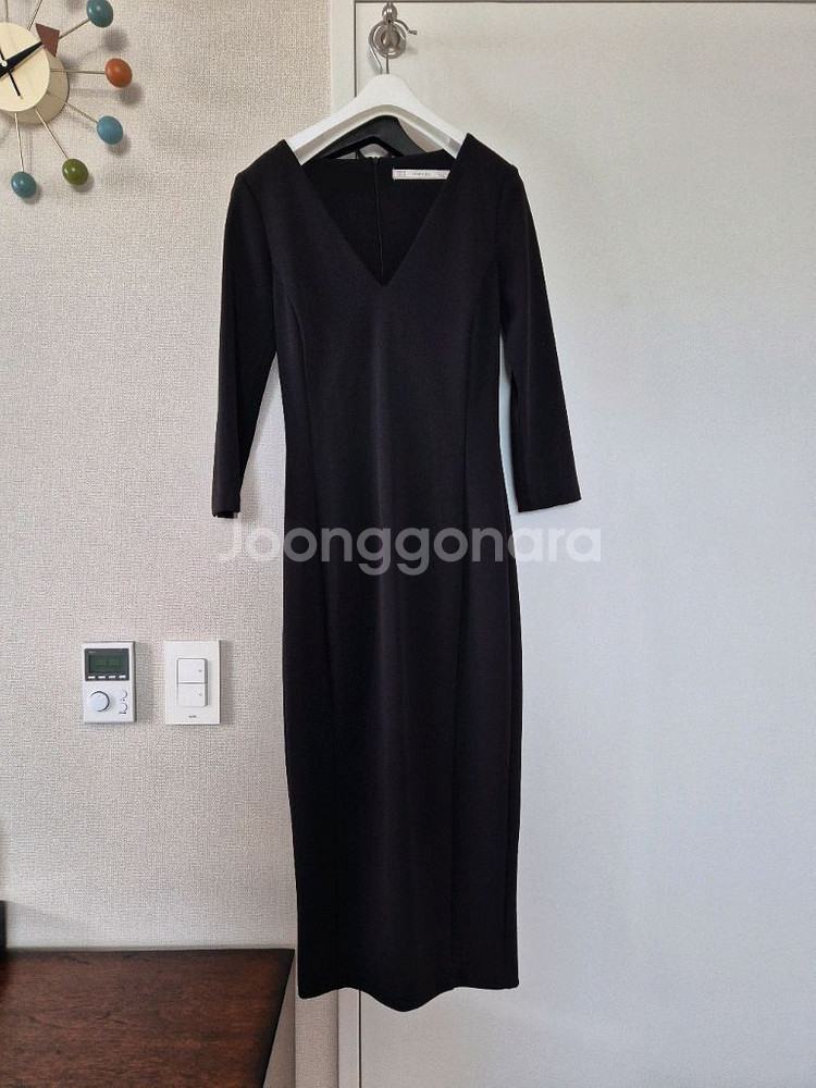 자라 브이넥 원피스 m사이즈--0