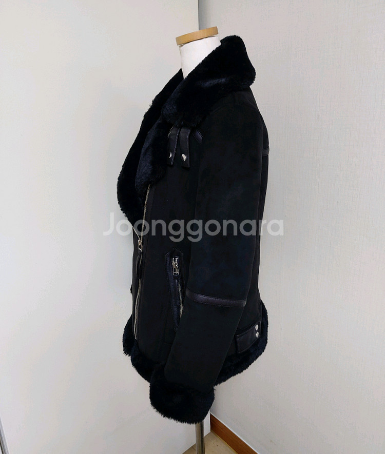 리스트 LIST 블랙 무스탕 자켓 (66사이즈)--1