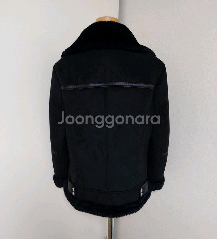 리스트 LIST 블랙 무스탕 자켓 (66사이즈)--2