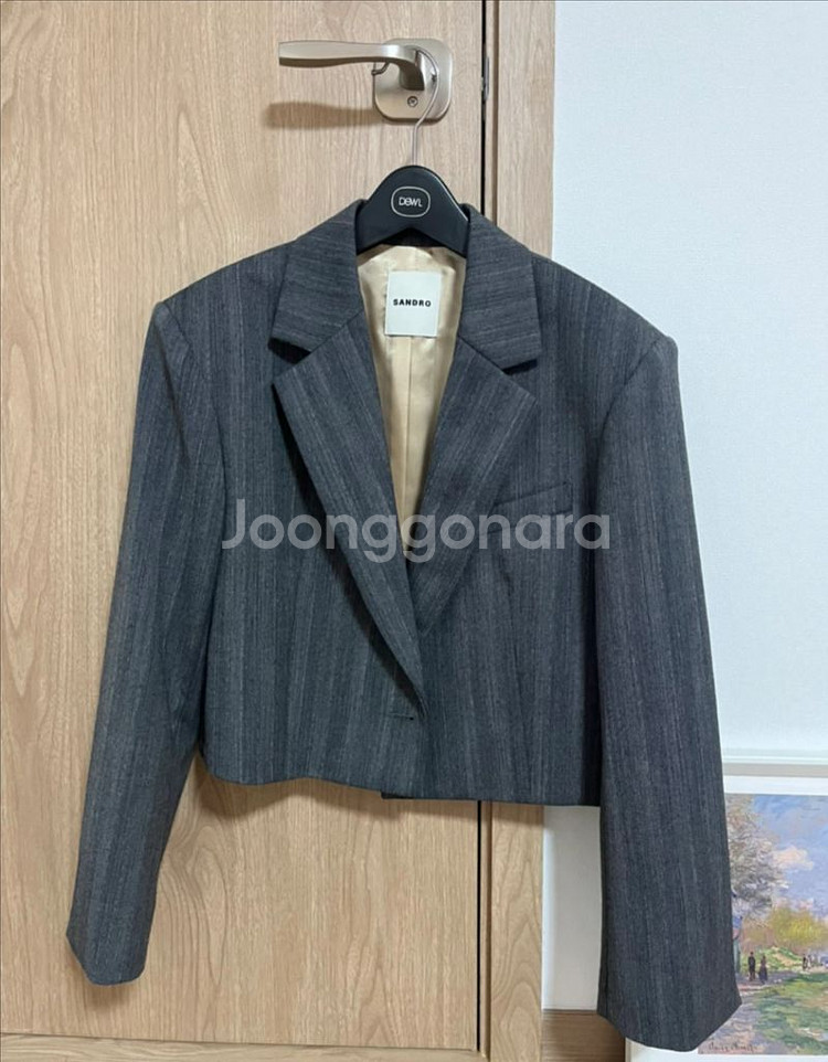 산드로 크롭 자켓 36사이즈(S~M)--1