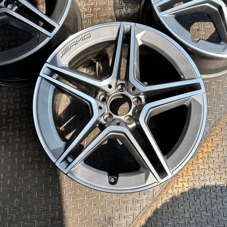 19인치 벤츠 W257 CLS 300D 순정휠 1대분 이미지