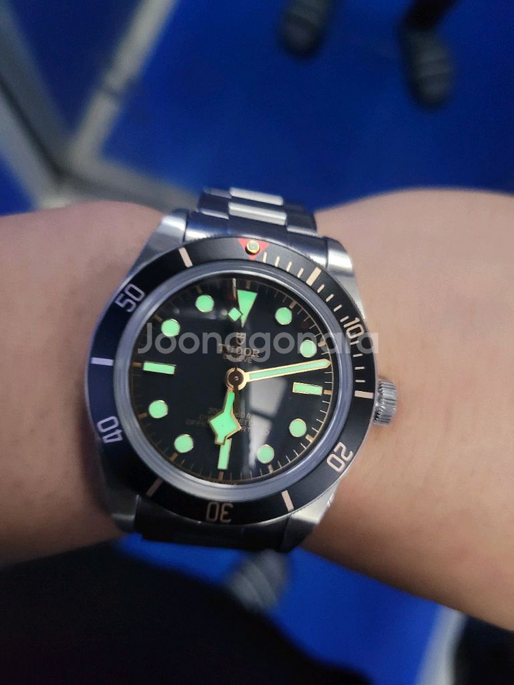 튜더 블랙베이58 블랙다이얼 스틸브레이슬릿--1