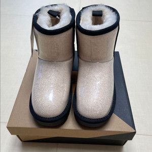 어그키즈 클리어 부츠 CREAM 180-195mm 새상