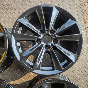 17인치 BMW F10 5시리즈 유광블랙 순정휠