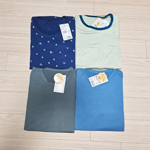 새상품)75(130) 긴팔내복 4장 일괄판매해요