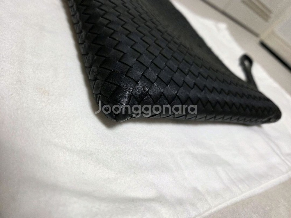 보테가 베네타 인트레치아토 스트랩 클러치 / 정품 /--2