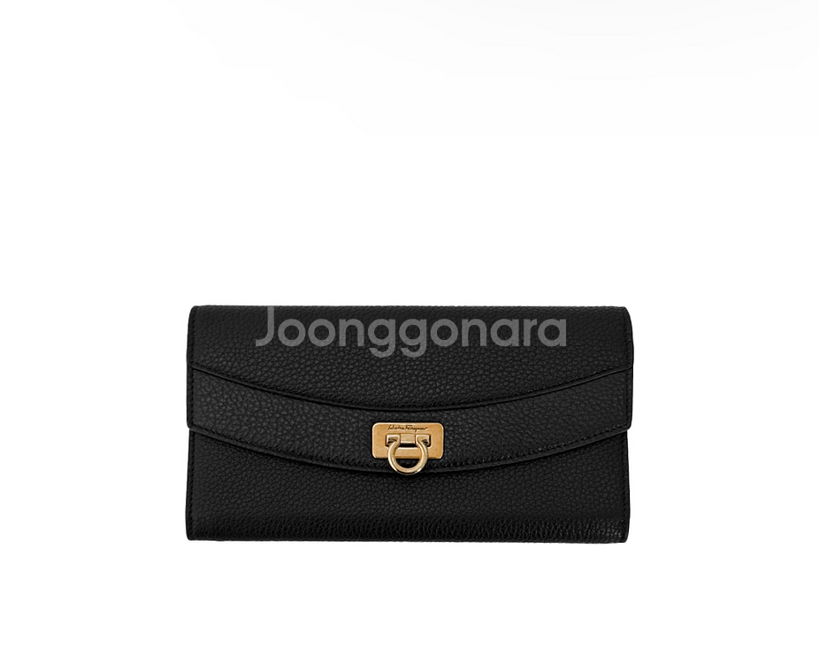 페레가모 간치니 22 클로저 플랩 장지갑 블랙 금장--0