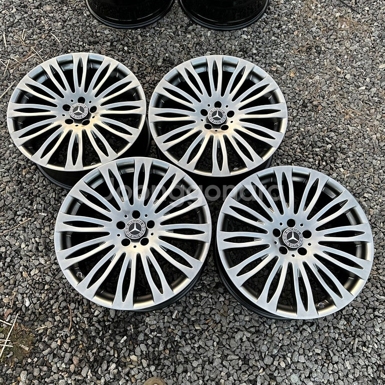 20인치 벤츠S560 마이바흐 하이퍼블랙 1대분--0