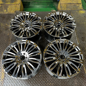 20인치 벤츠 W222 S560 마이바흐 화이트크롬
