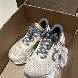 온러닝 클라우드몬스터2 크림아이스