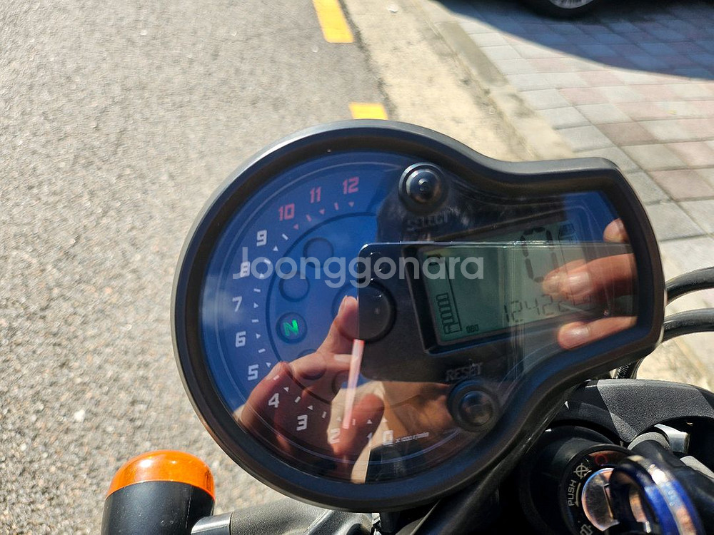 KR모터스 아퀼라125 19년 1만km 출퇴용차량--9