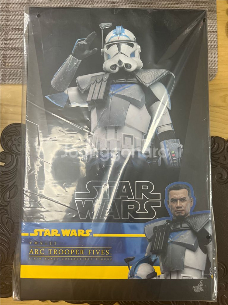 핫토이 tms132 아크트루퍼 파이브스 미개봉 팝니다--0