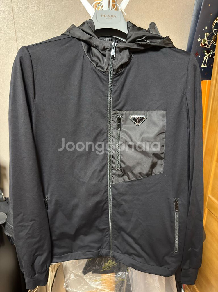 프라다 남성 후드 아우터 ULJ79A M사이즈 판매--0