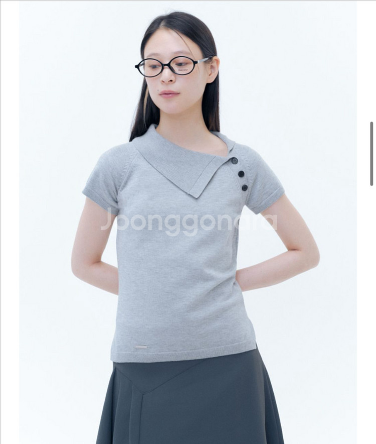 미세키서울 Button flip knit top--0