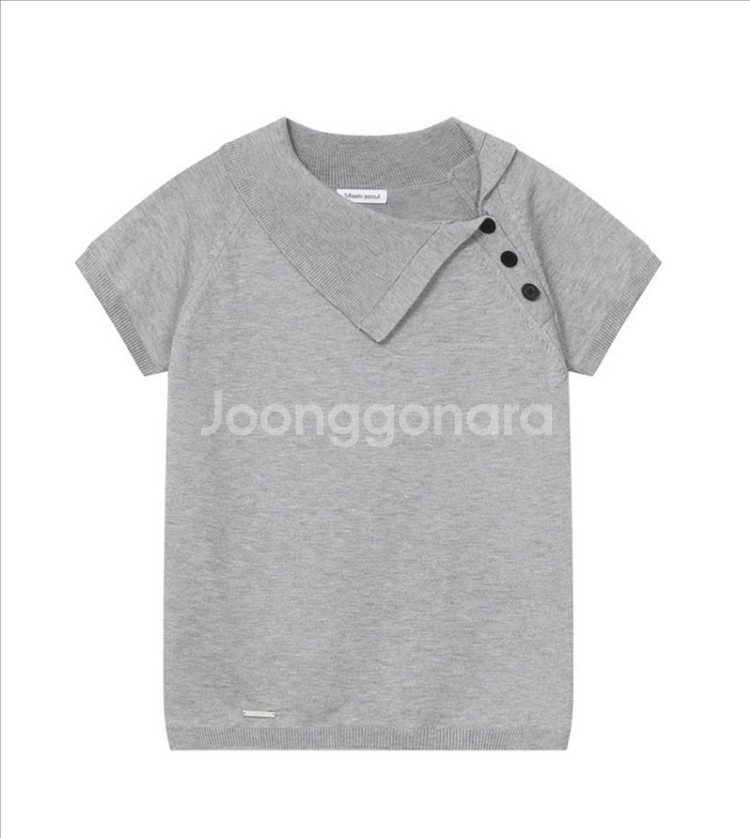 미세키서울 Button flip knit top--1