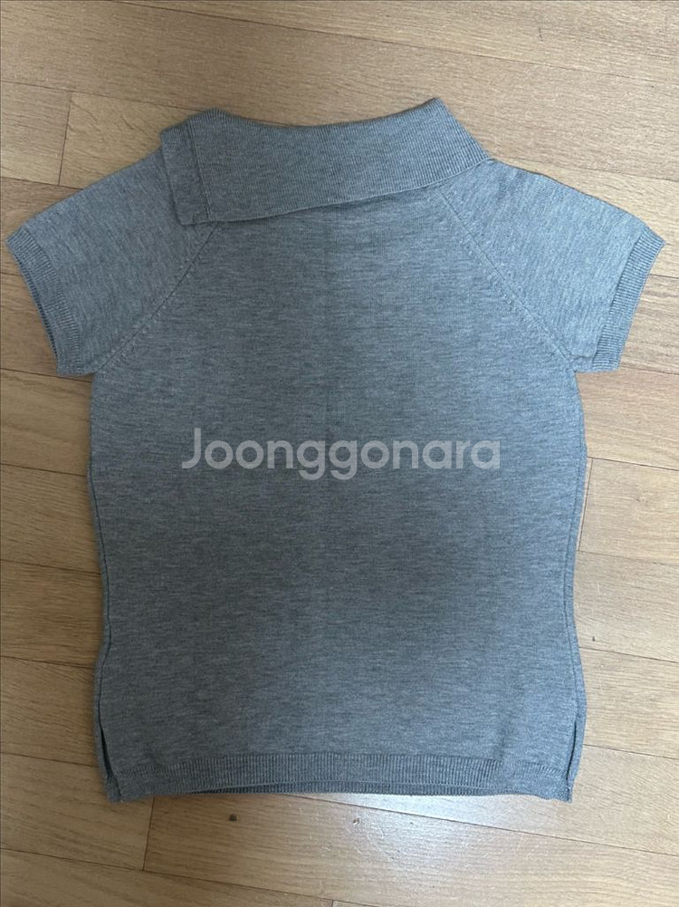 미세키서울 Button flip knit top--3