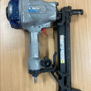 영우화스너 콘크리트 타정기 에어 타정기 ACN3038A