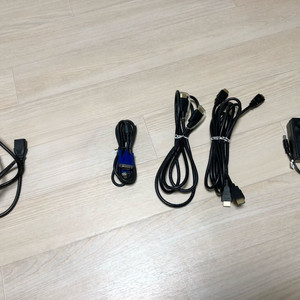 각종 케이블 및 어댑터 일괄 판매